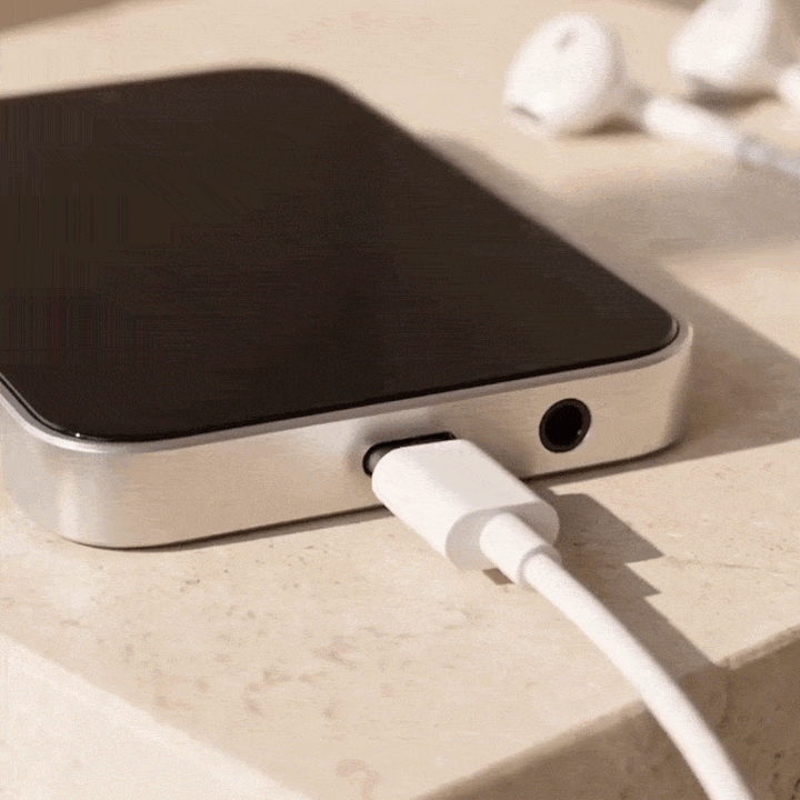 3. Plug in. Pair up. Press play