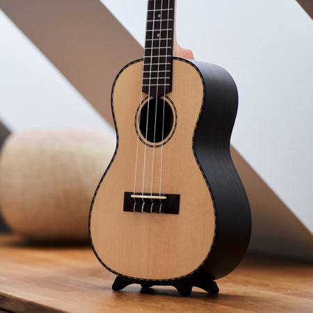 StillStanding - The attachable ukulele stand - Openhagen