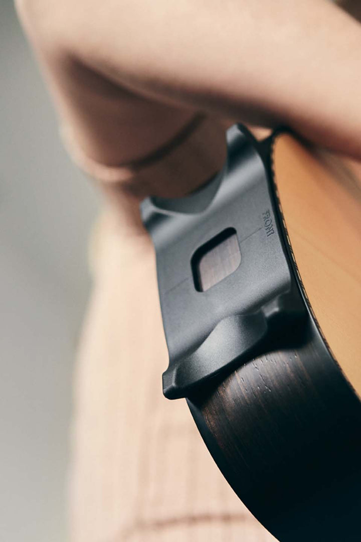 StillStanding - The attachable ukulele stand - Openhagen